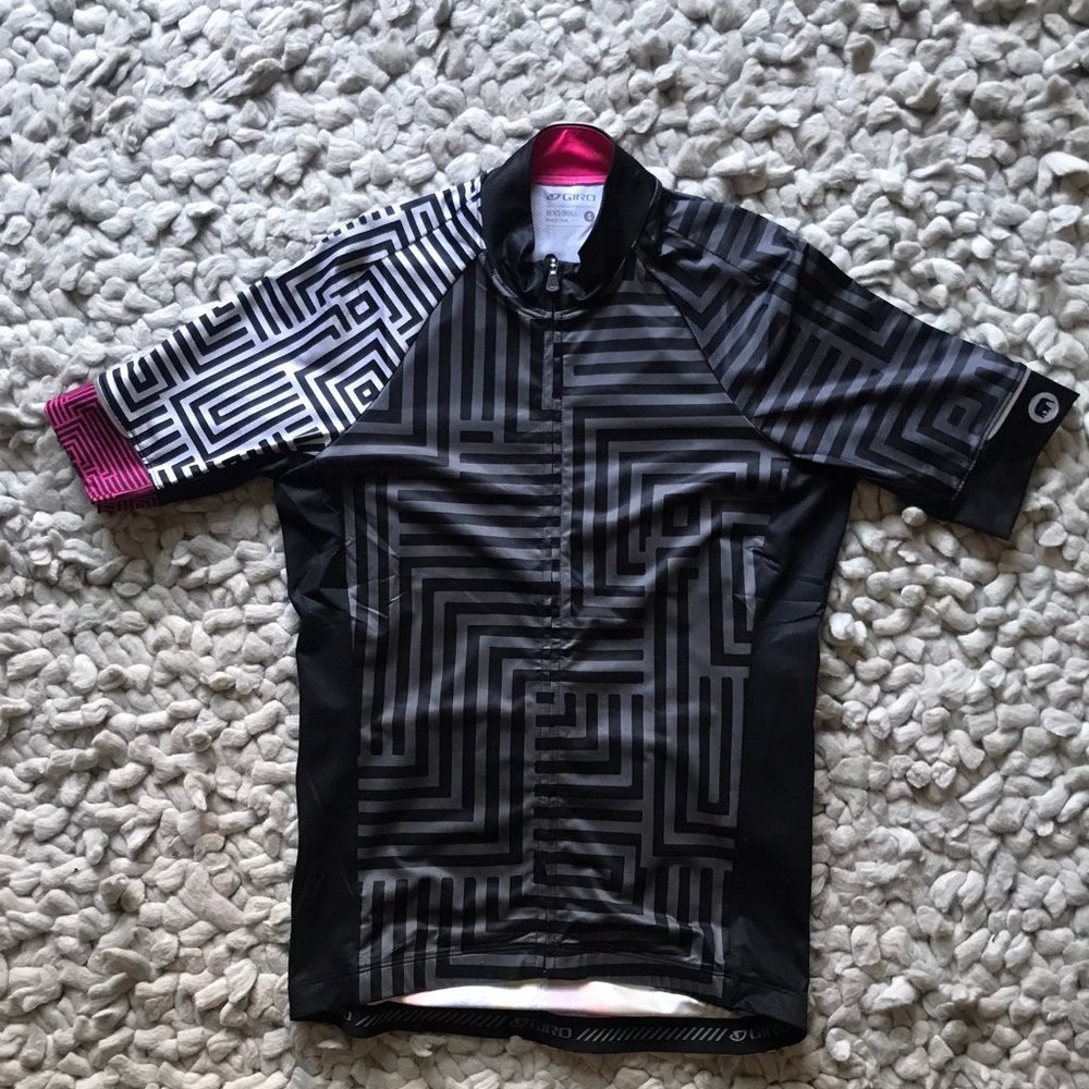Giro Chrono Expert Cycling Jersey and Bib Shorts - Men's Small - Kille